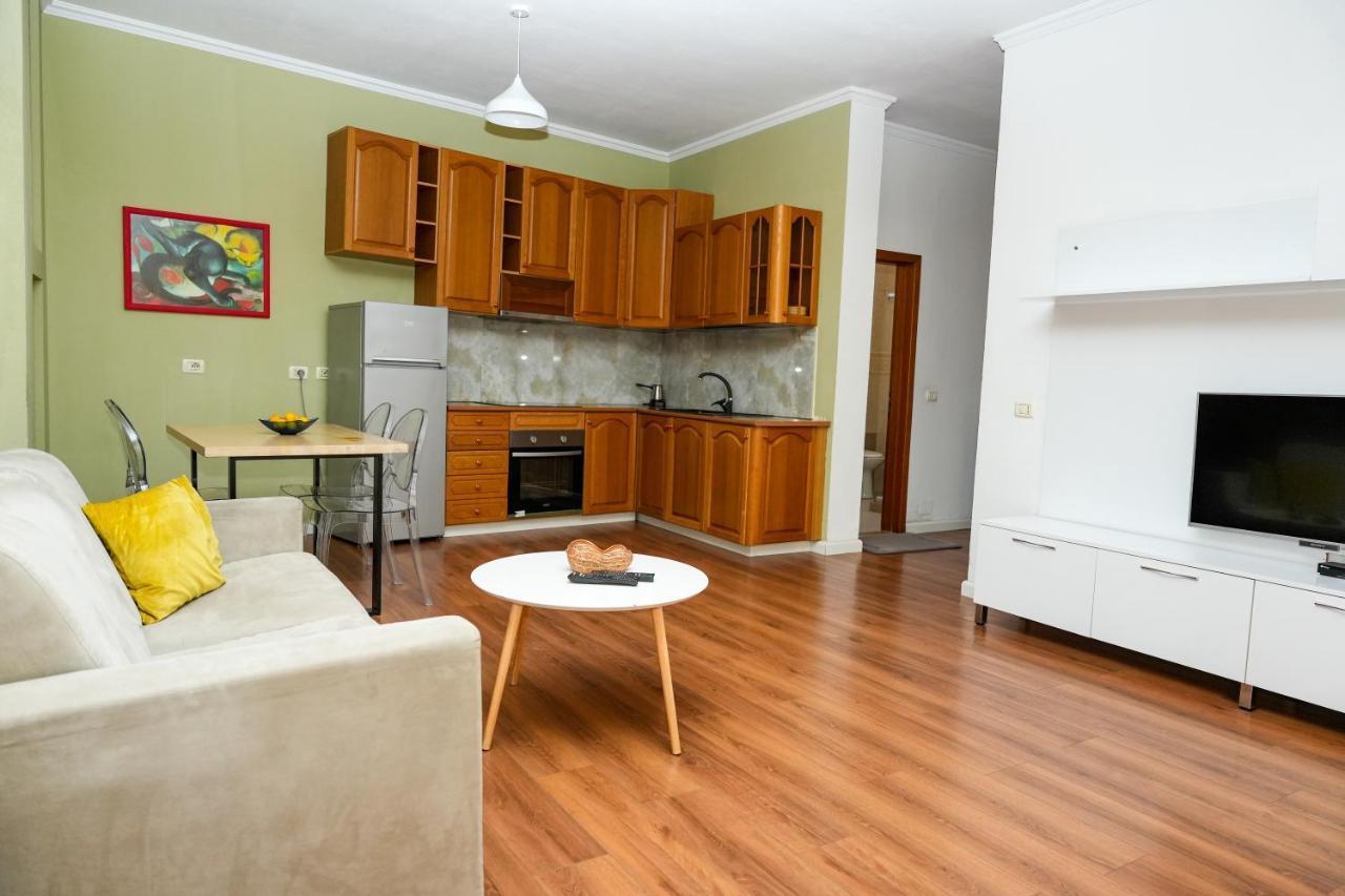 Cozy Apartment In The Heart Of Tirana ! Экстерьер фото
