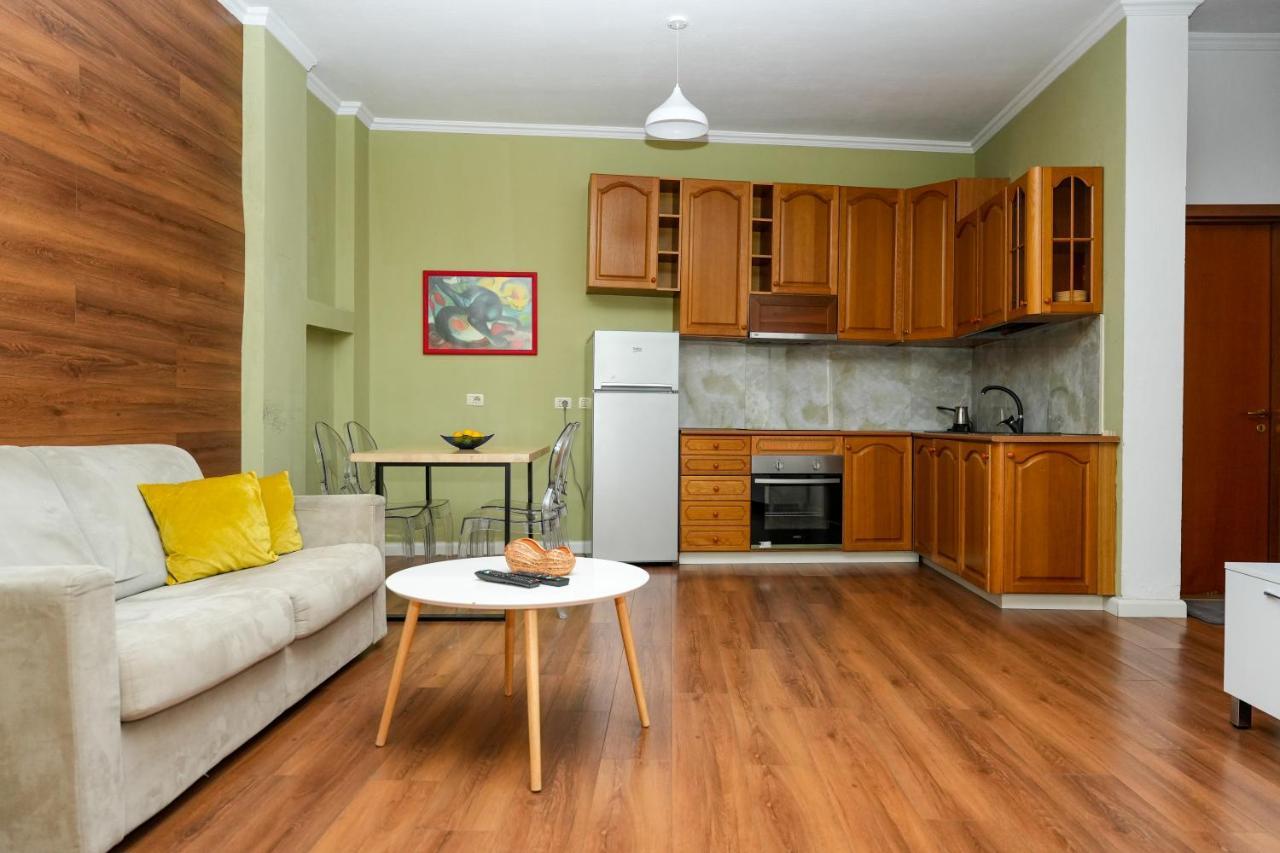 Cozy Apartment In The Heart Of Tirana ! Экстерьер фото