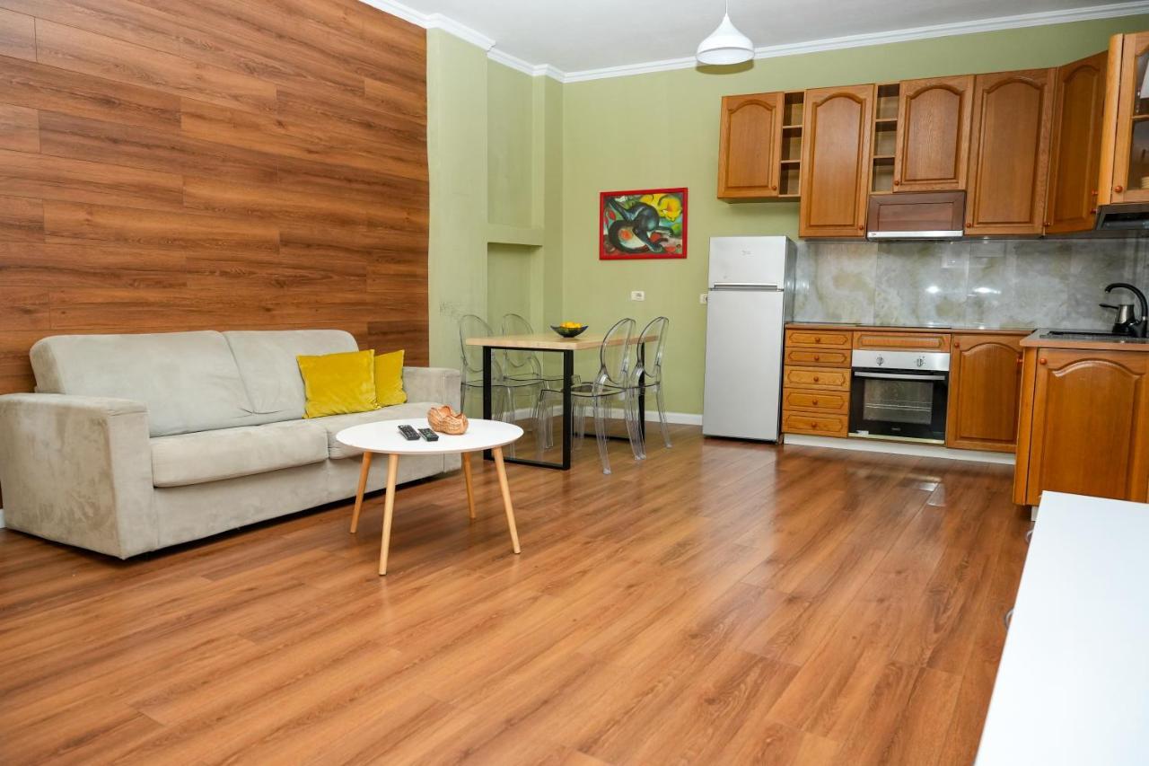Cozy Apartment In The Heart Of Tirana ! Экстерьер фото